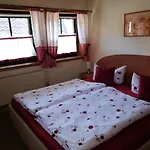 Elbhangzimmer Bed & Breakfast Dresden