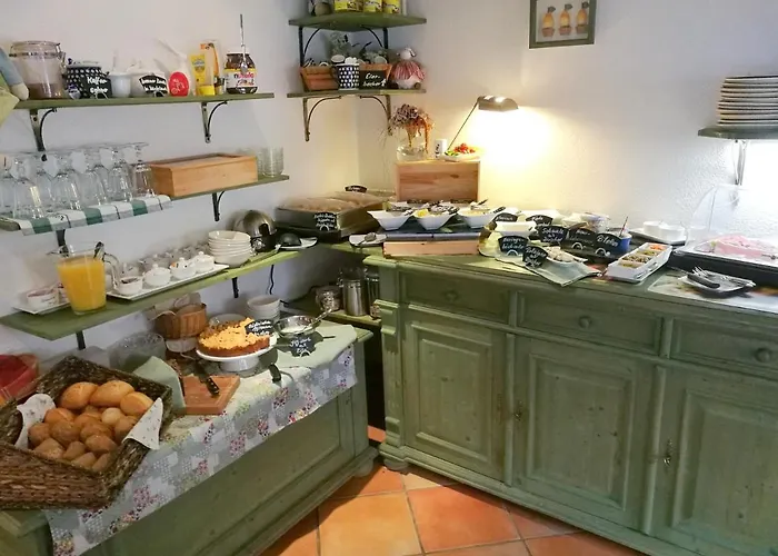 Bed and breakfast Elbhangzimmer