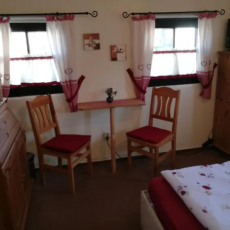Elbhangzimmer Frühstückspension
